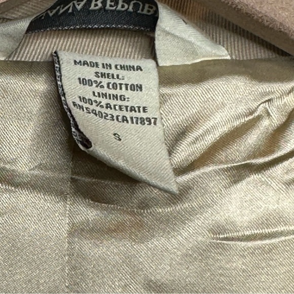 Banana Republic Classic Beige Women's Trench Coat size Small - Picture 4 of 7